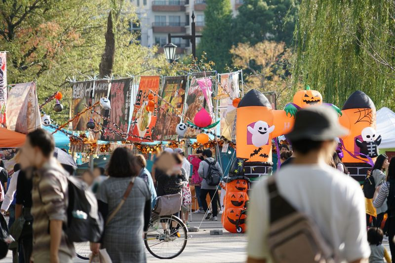 不忍池のハロウィン